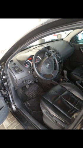 Renault Megane 2007 1.6 Dynamique Hi-flex 4p