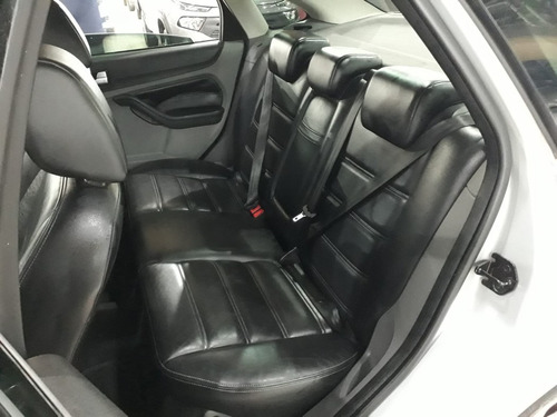 Imagem 8 de 20 de Ford Focus 2.0 Titanium Sedan 16v 2012