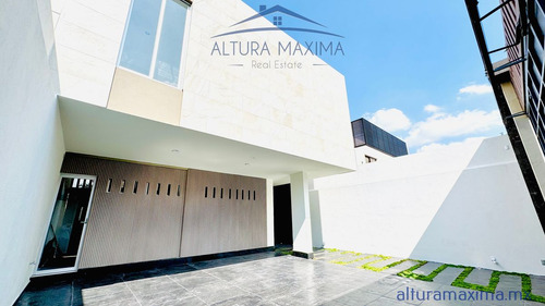 Lujosa Casa Nueva En Venta Villa Universitaria Zapopan