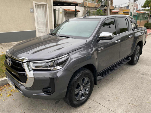 Toyota Hilux v6 nafta