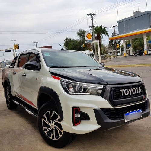 Toyoya Hilux Gazoo Racing Sport 4.0 238cv