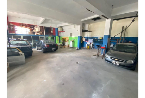 Imagen 12 de 14 de Deposito C/local Esquina En Venta Pompeya-p.chacab