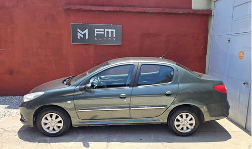 Peugeot 207 1.4 Sedan Allure 75cv