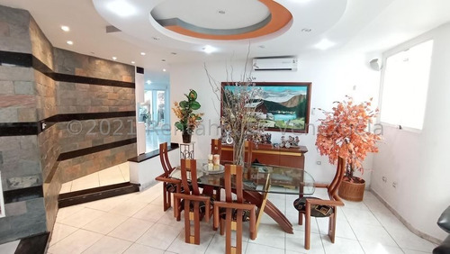 Imagen 6 de 30 de Vendo Casa En Urbanización El Castaño, Codigo 21-22086 Carlos M.
