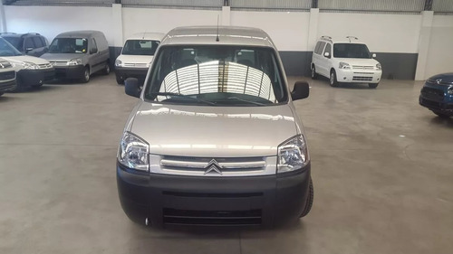 Imagen 5 de 12 de Berlingo Furgon Hdi 1.6 No Partner Kangoo No Fiorino (js)