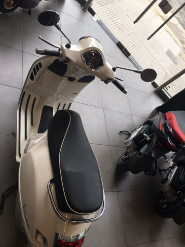 Vespa Gts 300