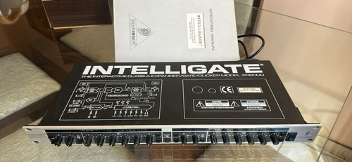 Behringer Intelligate Model Xr2000 (Usado)