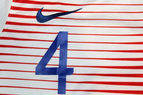 Imagen 4 de 7 de Camiseta Nike Chile 2018-19 Visita, Talla S, #4, Usada