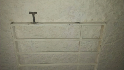 Reja Para Ventana O Cavidad - 1,18 X 0,68 (Usado)