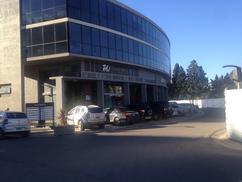 Imagen 1 de 7 de Venta Oficina/estudio En Edificio Agora Iii - Pilar