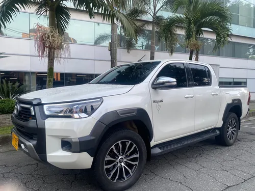 Toyota Hilux 2.8 Srx Dc 4X4 Tdi
