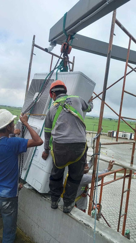 Imagen 2 de 10 de Instalaciones De Ductos Y Aires Acondicionados