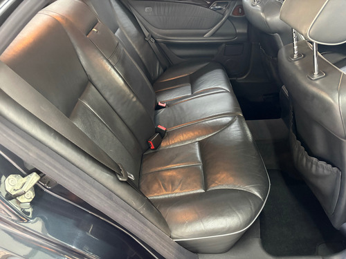 Mercedes-Benz Clase E 2.6 E240 Elegance Plus At