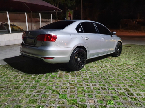 Volkswagen Jetta 2012 2.0 Comfortline Flex 4p Manual