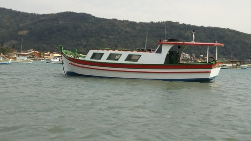 Imagem 1 de 6 de Barco Para Passeio (50 Passageiros)