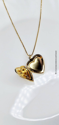 Colar Relicário Coração Semijoia Folheado Ouro 18k
