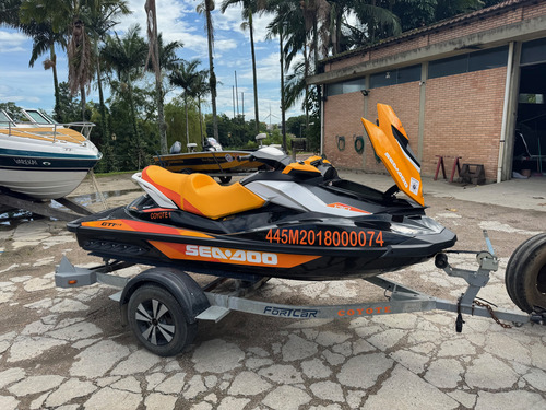 Único Dono 70 Horas - Com Carreta Fortcar 2013