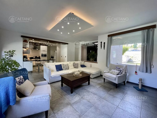 Venta Casa 4 Dormitorios Pinares Punta Del Este