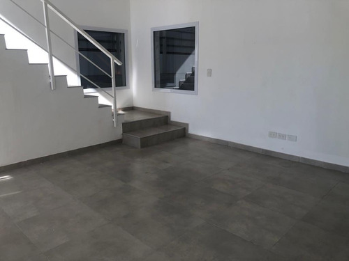 Imagen 10 de 22 de Alquiler Depósito 5000 M2 - Pilarica