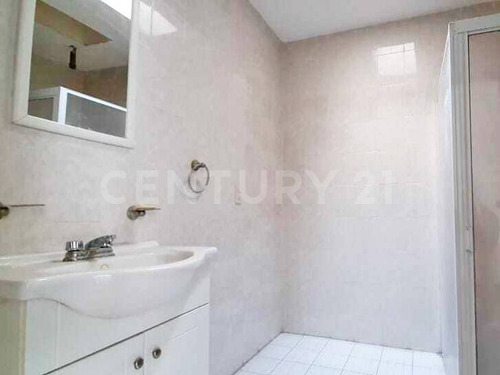 Casa En Venta Ideal Para Inversión, Vallarta Poniente, Guadalajara.