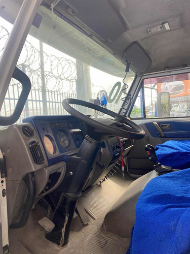 Imagem 2 de 12 de Volkswagen 17.180 Worker