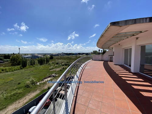 Penthouse 2 Dormitorios 3 Baños Garage Fijo Parrillero Impe