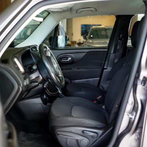 Jeep Renegade 1.8 Sport At