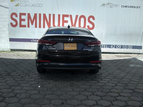 Imagen 4 de 7 de Hyundai Elantra 2018 2.0 Gls Mt