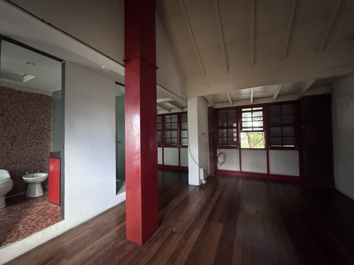 Departamento En Alquiler Con Patio, Bernal. Sin Expensas