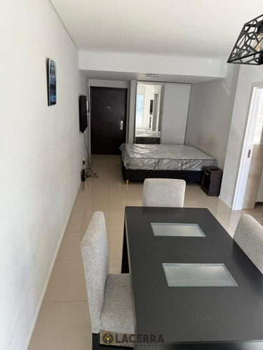 Depto 1 Amb. Con Balcón. Edificio Con Terraza, Piscina Y Seguridad 24 Hs