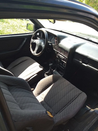 Imagem 5 de 7 de Chevrolet Kadett Hatchback