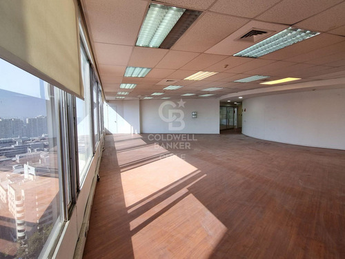 Espaciosa Oficina Vista Panorámica A Pasos De La Moneda