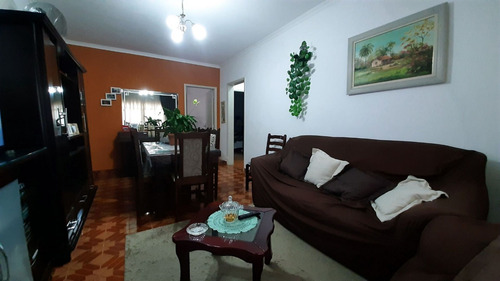 Vende-se Casa Com 4 Dormitórios E 3 Banheiros