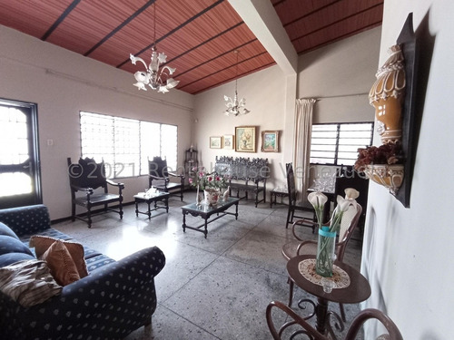 Imagen 10 de 13 de Urbanización El Bosque Maracay Casa En Venta 21-21469 Dc