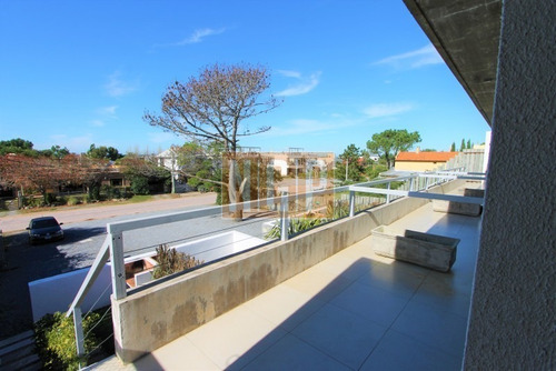 Apartamento En La Barra, 2 Dormitorios -ref:17201
