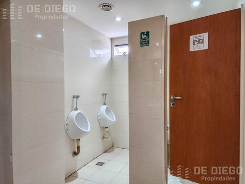 Oficinas De 74 M2 En Florida Oeste, Próximo A Panamericana - Cercana A Capital