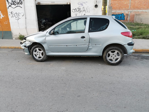 Peugeot 206 2004 En Partes Yonke Por Partes 1.4