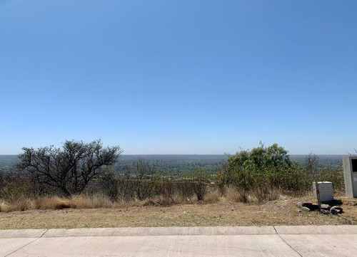 Imagen 1 de 1 de Terreno En La Deseada 1100 M2 Fondo Noroeste Con Espacio Verde
