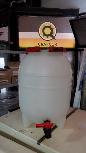 Fermentador 23 Lts Tapa Clamp Y Llave Esférica H 1/2