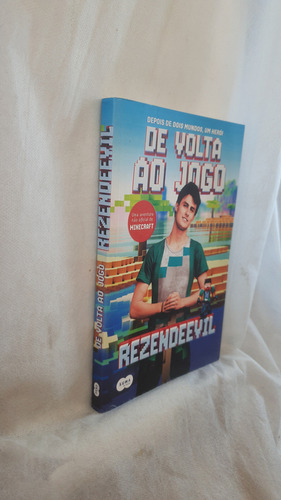 Livro De Volta Ao Jogo - Rezende Evil - Suma De Letras (Usado)