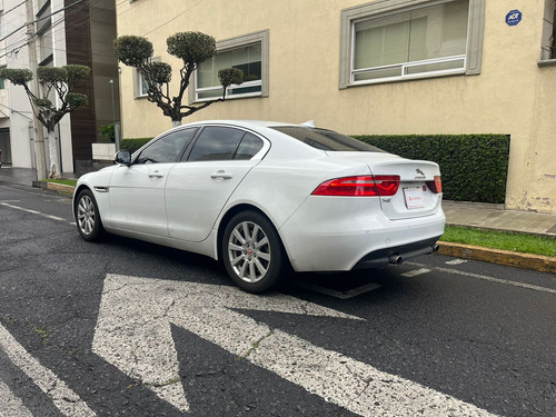 Jaguar XE PURE TECH