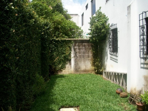 Imagen 9 de 11 de Casa En Venta, Adentro De Garita En Bulevar San Cristóbal