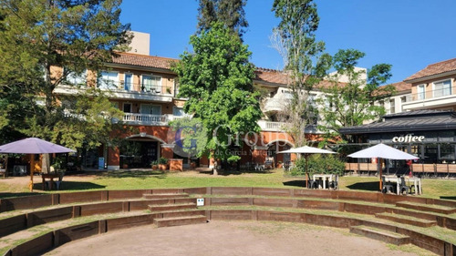 Local En Venta En Pueblo Caamaño, Pilar