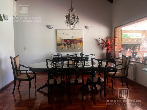 Venta - Casa De 3 Dormitorios Con Cochera Y Pileta - Guayaquil 1010 - Villa Allende