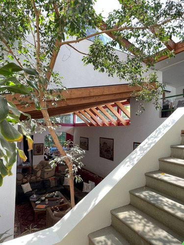 Imagen 3 de 12 de Hermosa Residencia En Santa María De Manquehue, Vitacura