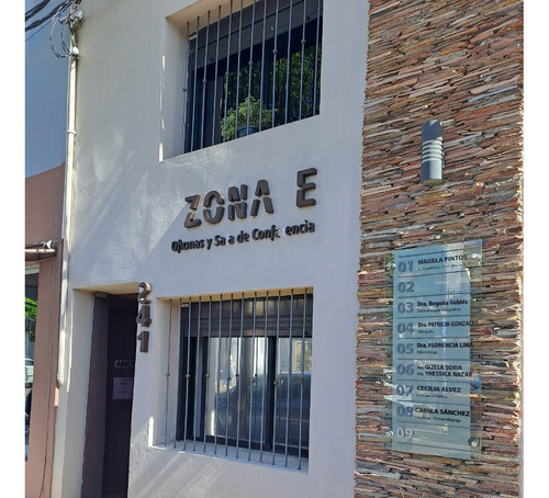 Jm Se Alquila Oficina Céntrica