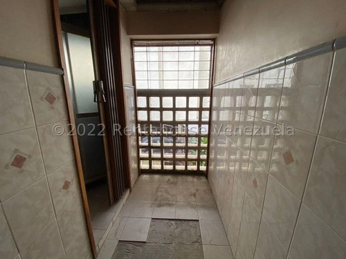 Imagen 14 de 30 de Venta De Apartamento En Cumbres De Curumo Rah 22-19439 Orlando Figueira 0412 553 52 89
