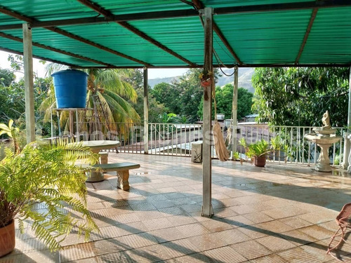 Imagen 13 de 16 de Bonita Y Acogedora Casa Con Terreno / Jessika Cedeño 04121368338