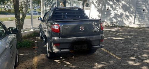 Imagem 4 de 9 de Fiat Strada 1.8 16v Adventure Cab. Dupla Flex Dualogic 3p