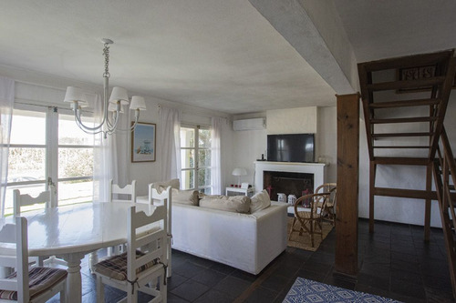 Casa En Venta De 3 Dormitorios En Montoya (ref: Est-387)